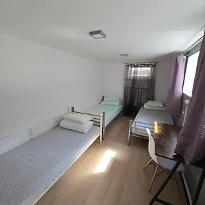 Хостел Rooms4rest Wiertnicza - Private For Tourists - Atr Consulting Sp, Z O,o,, Варшава