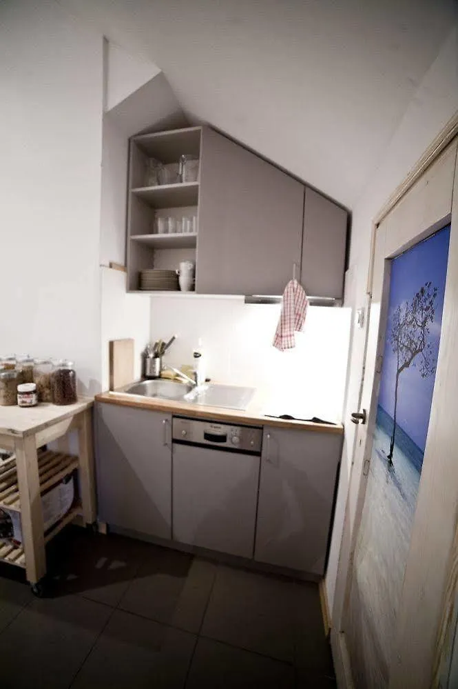 Tapir Hostel Варшава 0*,