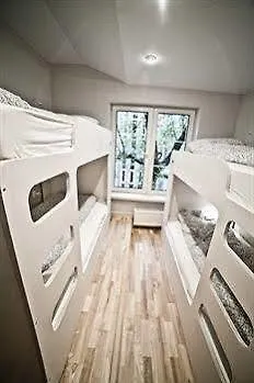 وارسو Tapir Hostel 0*,