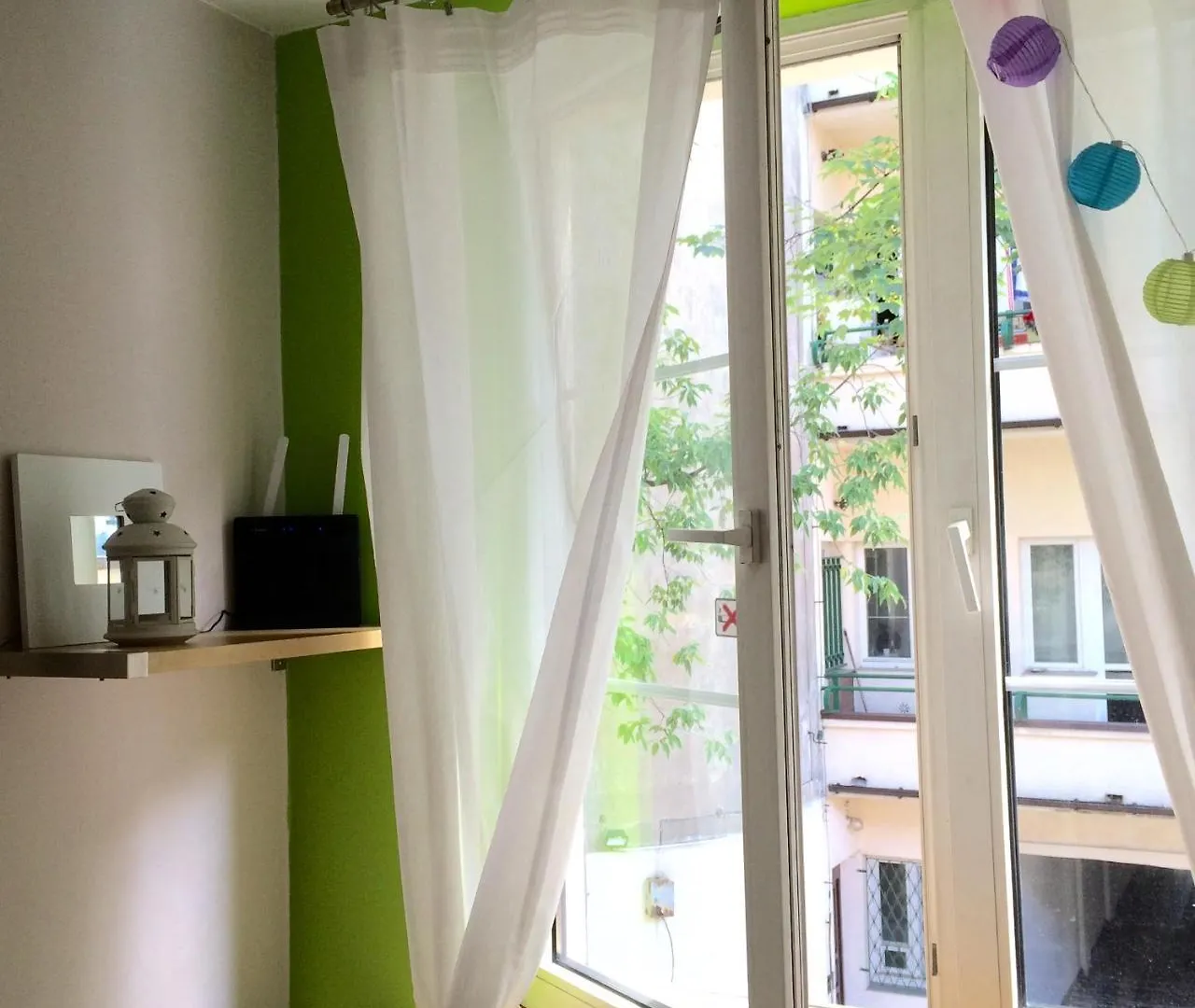 وارسو Tapir Hostel